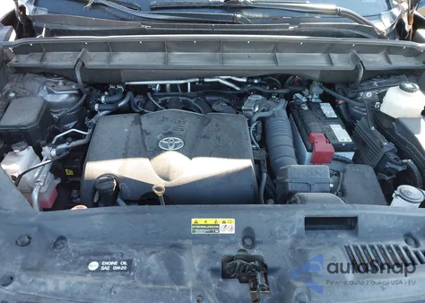 2022 Toyota Highlander Xle z USA, uszkodzony, nr VIN 5TDHZRBH5NS585341